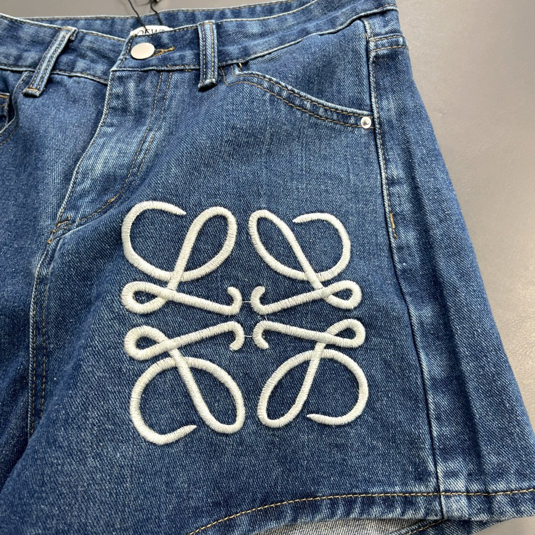 Embroidered denim shorts