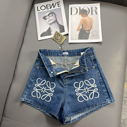 Embroidered denim shorts