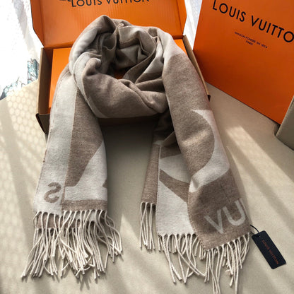 Jacquard cashmere scarf