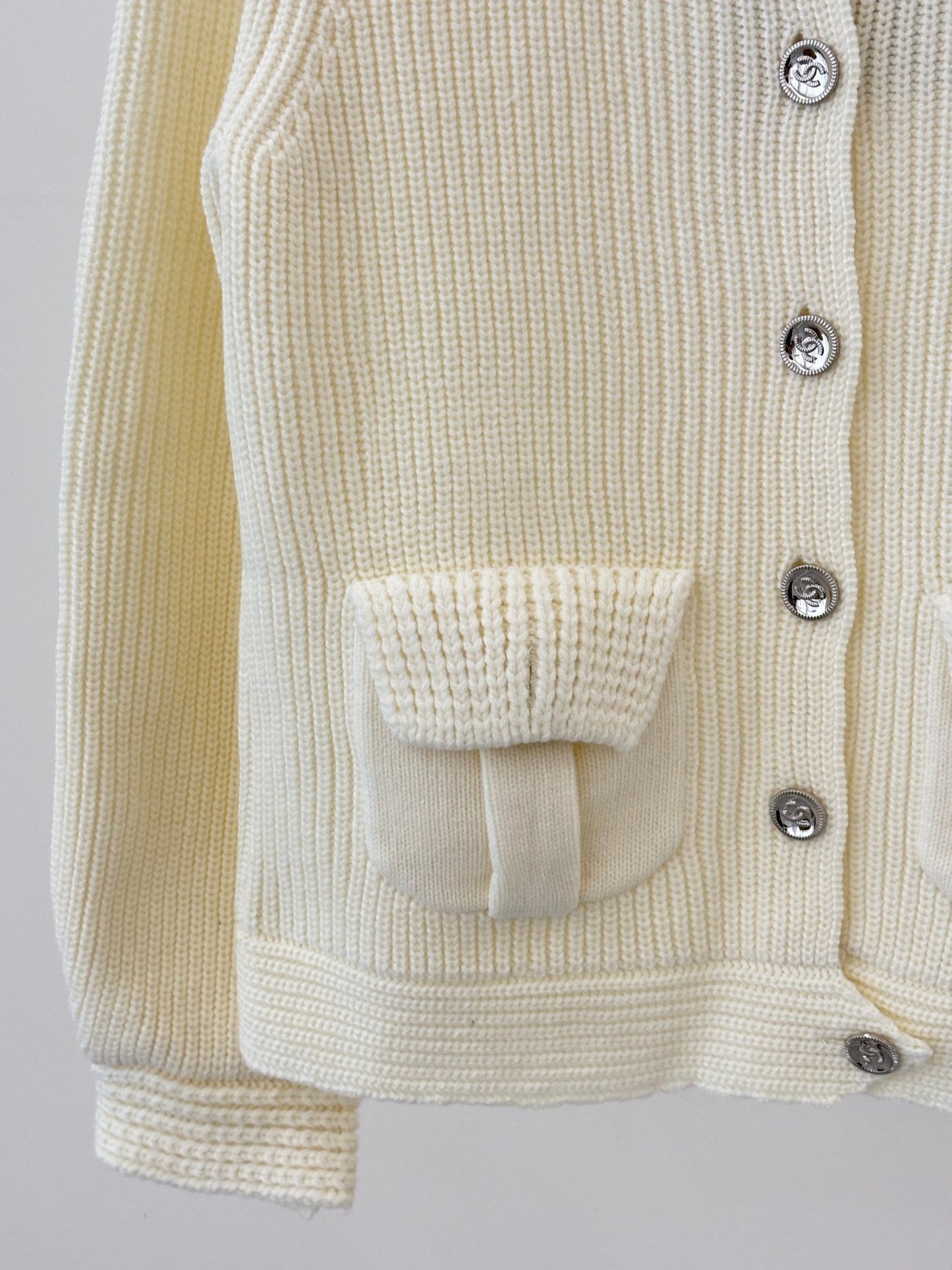 Lapel knitted cardigan