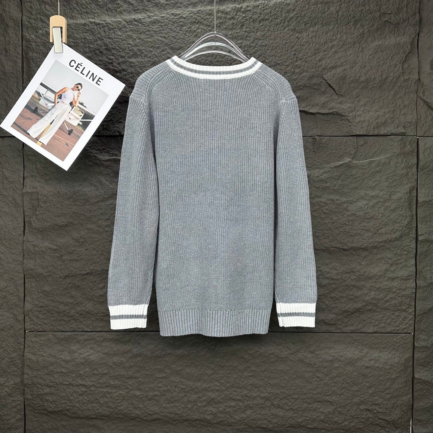 Knitted V-neck pullover sweater