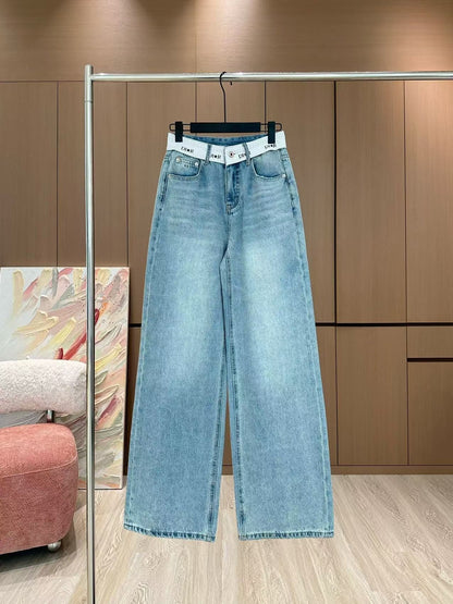 Jeans with logo on waist