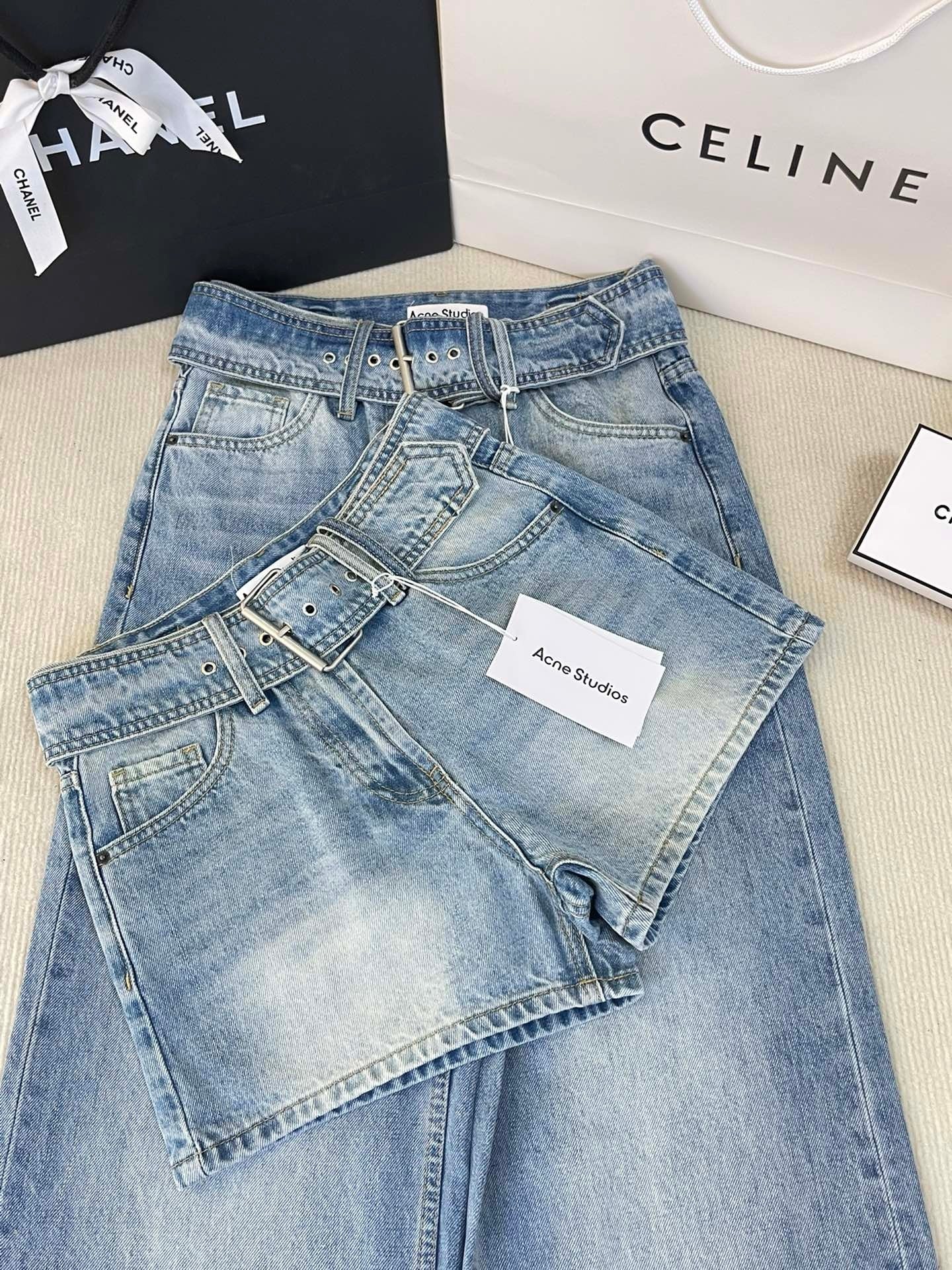 Classic Lettering Denim Shorts