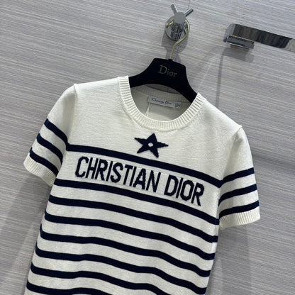 Contrast striped crew neck shirt