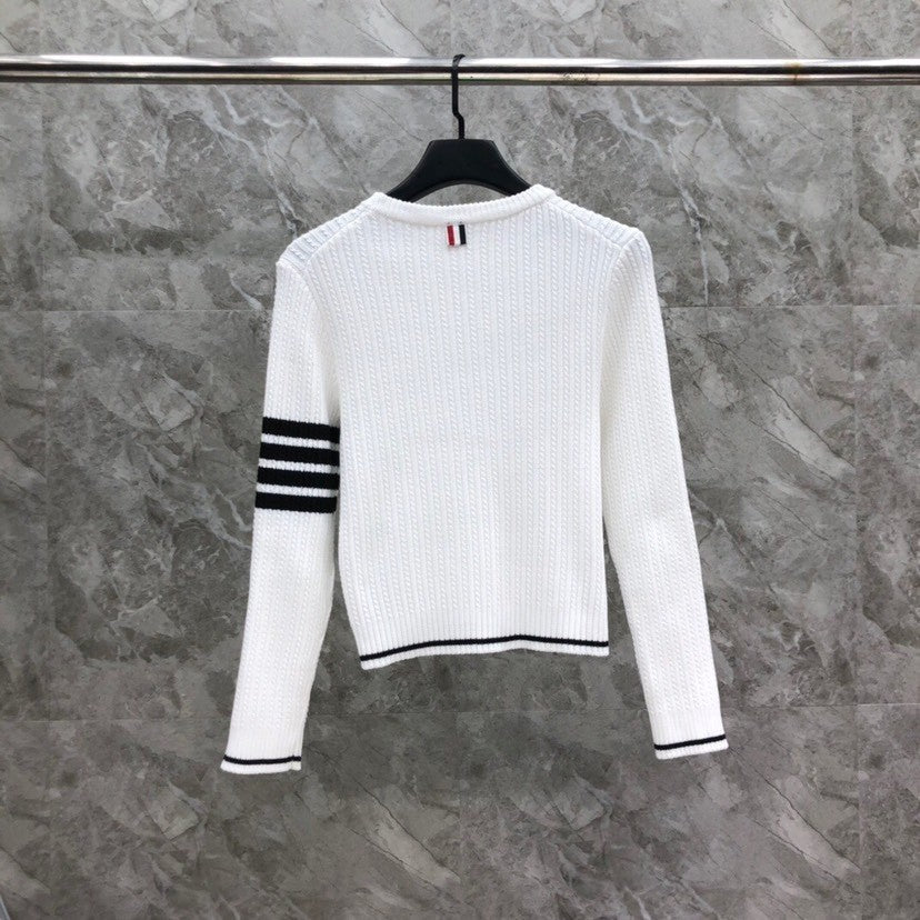 Knitted crew neck striped sweater