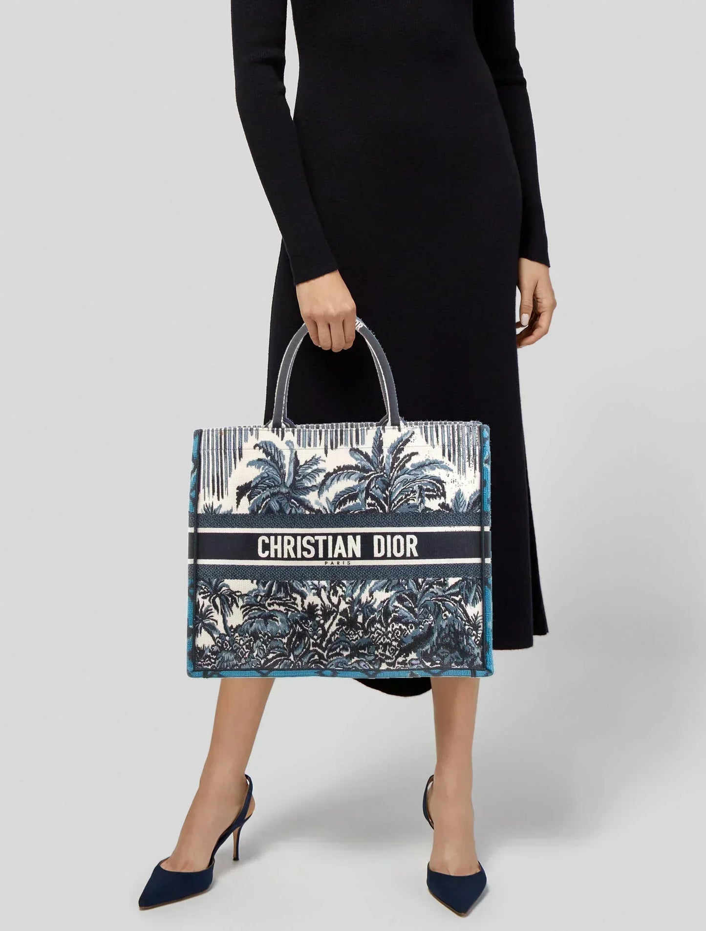 CHRISTIAN  Large Palms Book Tote